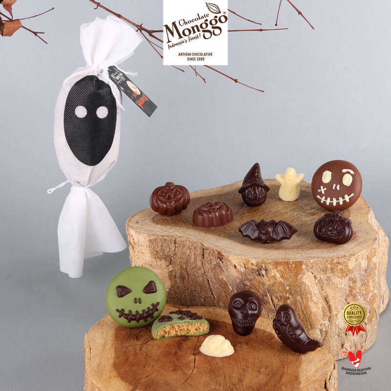 Chocolate monggo halloween trick or treat snack