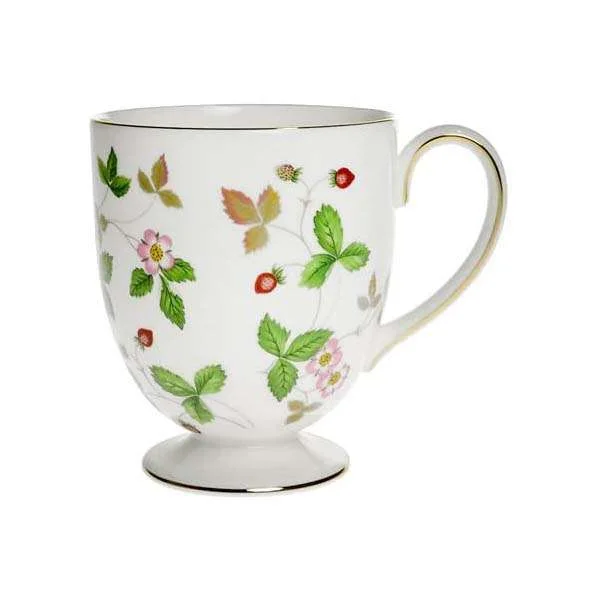 Wild strawberry mug leigh (footed mug)