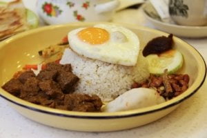 Rendang - indonesian food history
