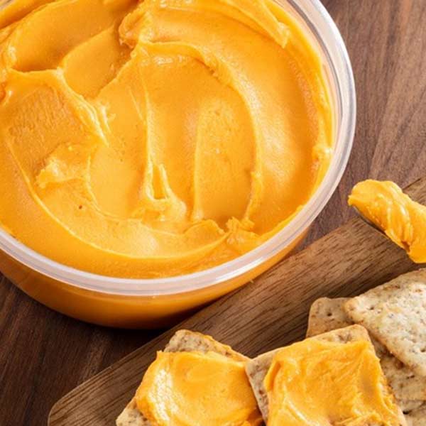 Pastienak cheese spread cheddar 1