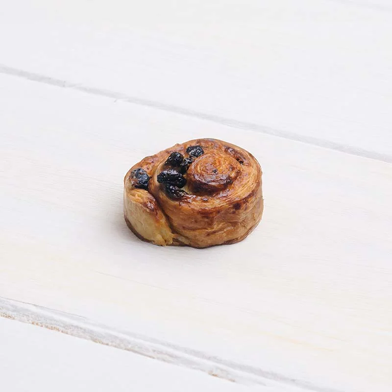 - raisin roll small